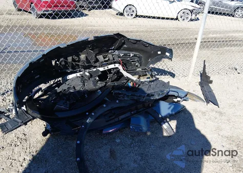 2024 Ford Mustang Mach-E Premium z USA, uszkodzony, nr VIN 3FMTK3R71RMA36780